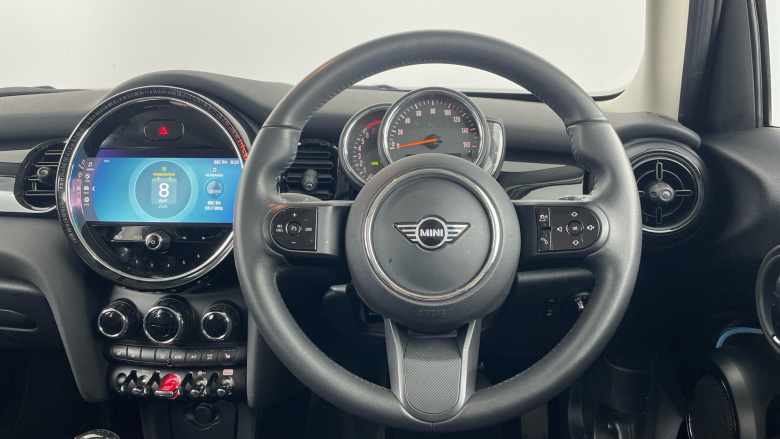 MINI Hatchback 1.5 Cooper Classic 5dr Auto Petrol Hatchback